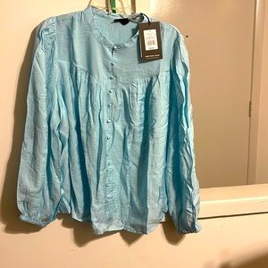 Blouse ( baby blue)